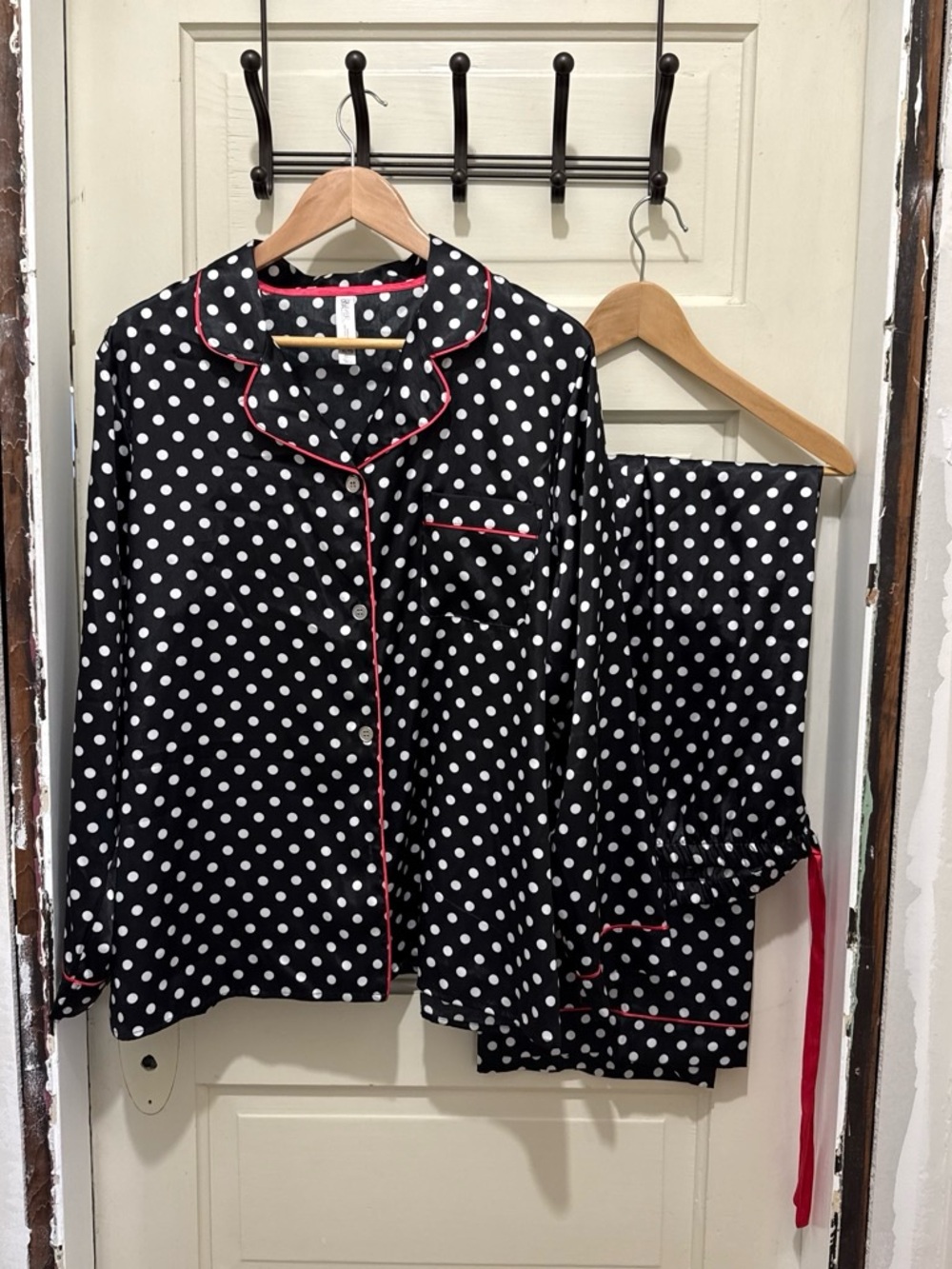 Gilligan & O'Malley Black Polka Dot Pajama Set with Pink Piping